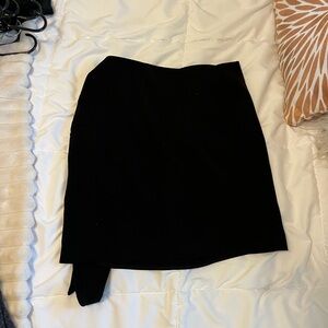 NA-KD black skirt